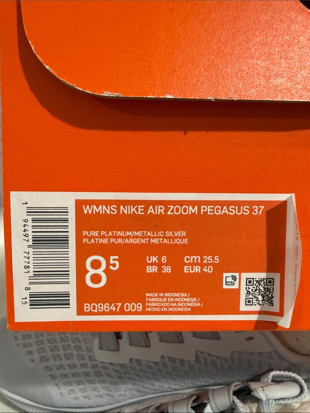 Nike Women's Air Zoom Pegasus 37 Light Gray Running Shoes - Picture 3 of 8